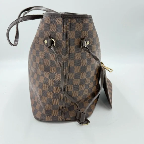 Checkered Brown Tote Bag with Pouch - Picture 2 of 10